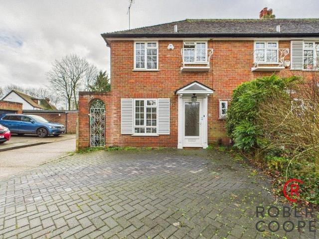 House for sale in Eastcote, Greater London