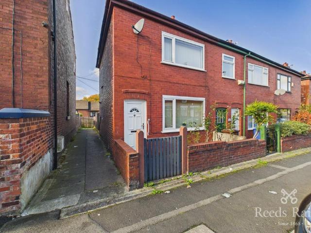 House for sale in Hyde, Tameside