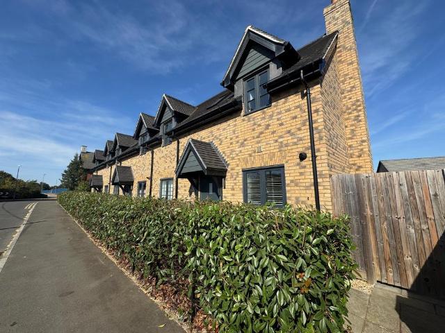 House for sale in Oad Street, Kent