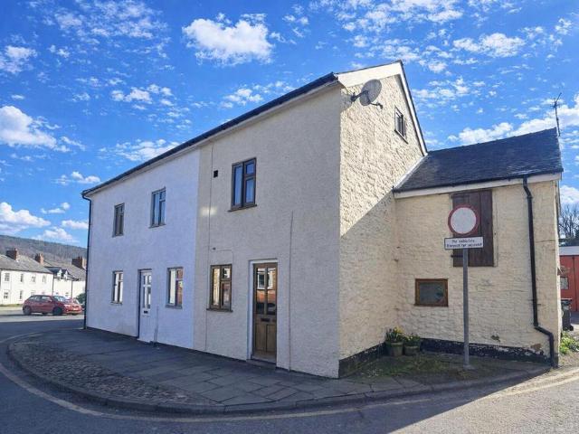 House for sale in Knighton