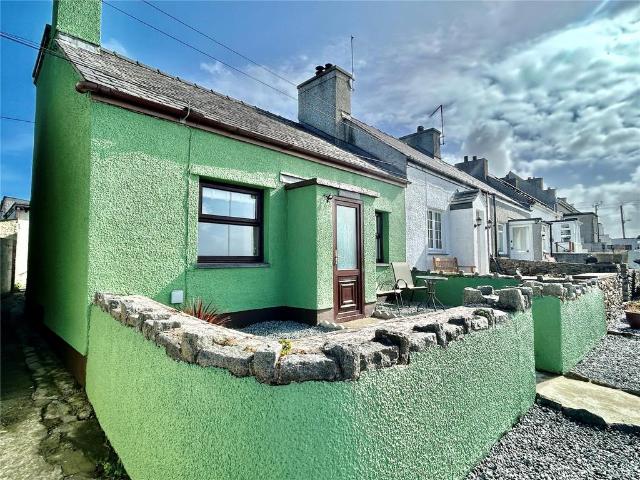 House for sale in Porth Amlwch, Wales