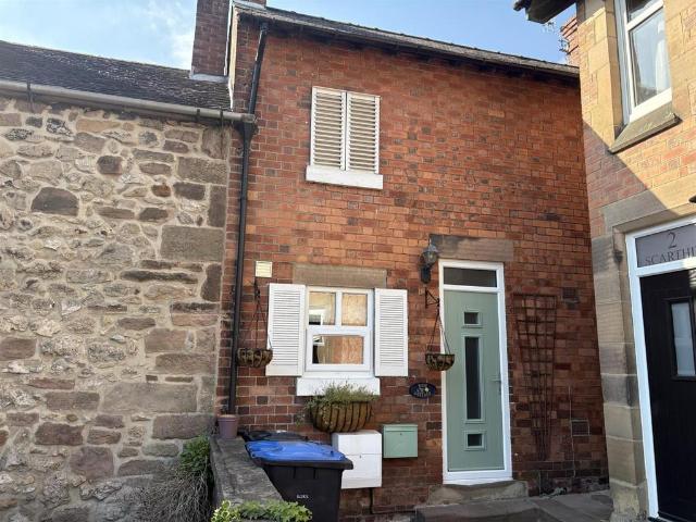 House for sale in Froggatt, East Midlands