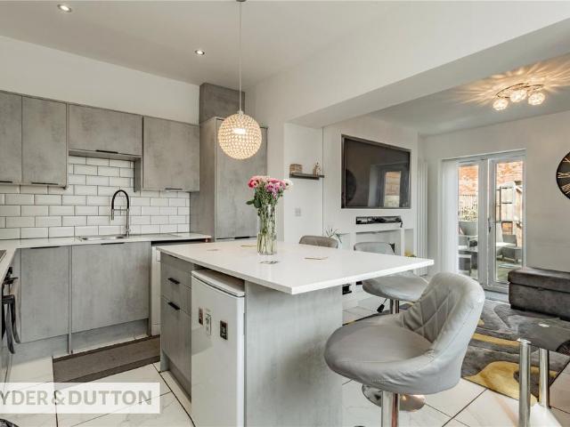 House for sale in Shaw Side, Pendock
