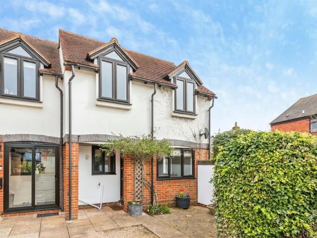 House for sale in Berrick Salome, Oxfordshire