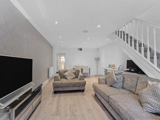 House for sale in Lower Halliford, Surrey