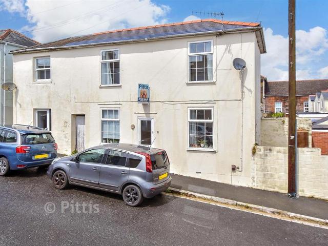 House for sale in Binstead, Ryde