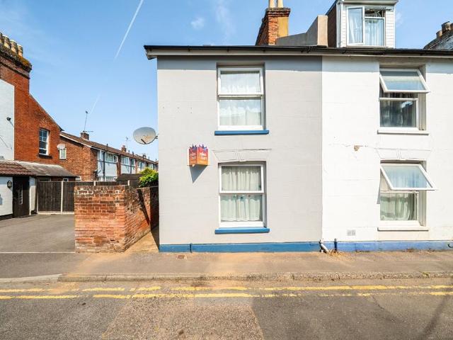 House for sale in Martyrs Field, The Bridge