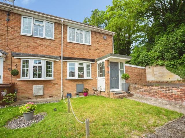House for sale in Chatham
