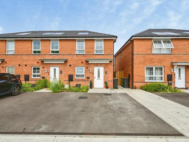 House for sale in Thornton, Sefton