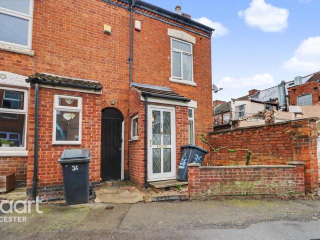 House for sale in Aylestone Park, Old Wharf