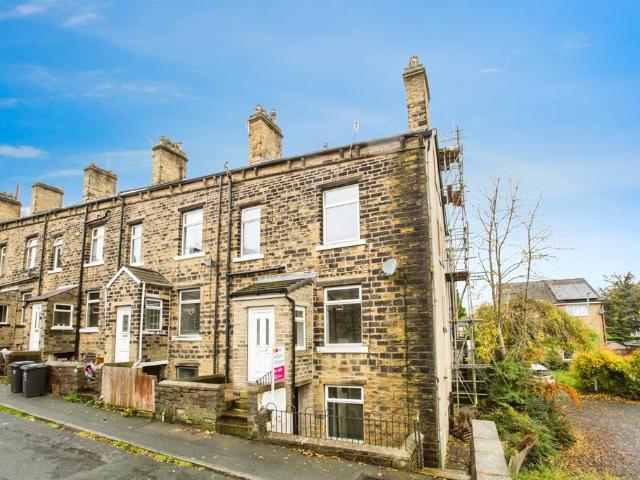 House for sale in Friendly, Sowerby Bridge