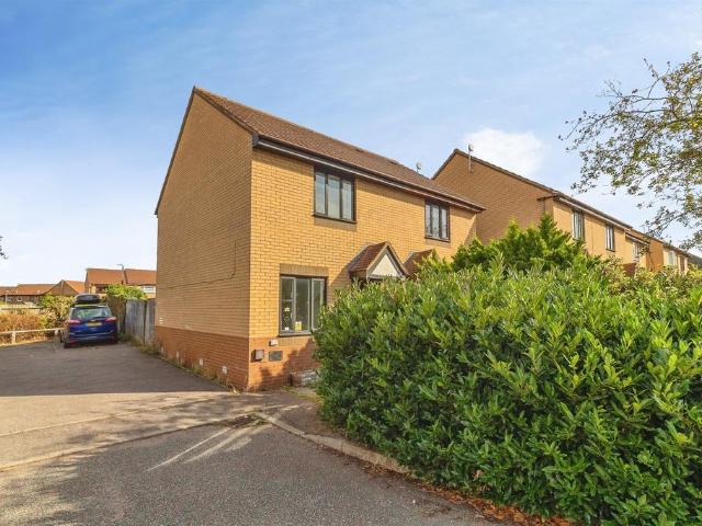 House for sale in Monkston Park, Milton Keynes
