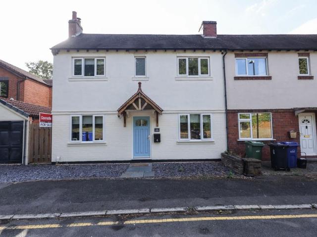 House for sale in Stourbridge, West Midlands