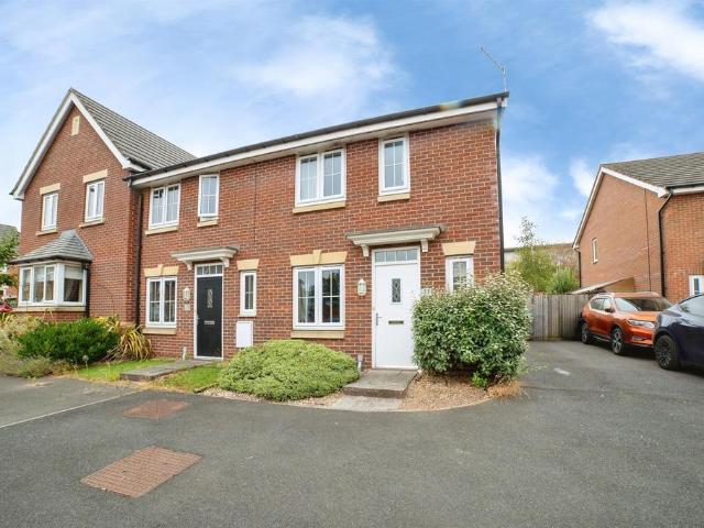 House for sale in Potters Corner, East Midlands