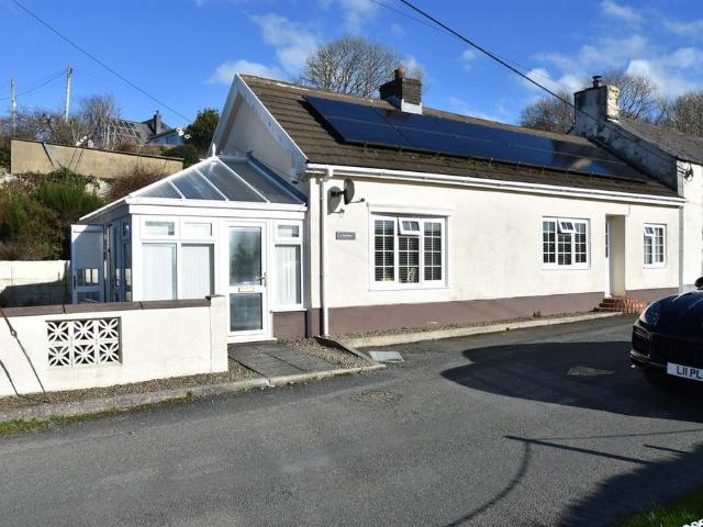 House for sale in Bryndioddef, Adpar