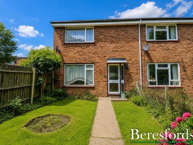 House for sale in Chipping Hill, Essex