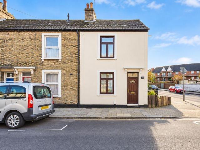 House for sale in Cauldwell, Bedford