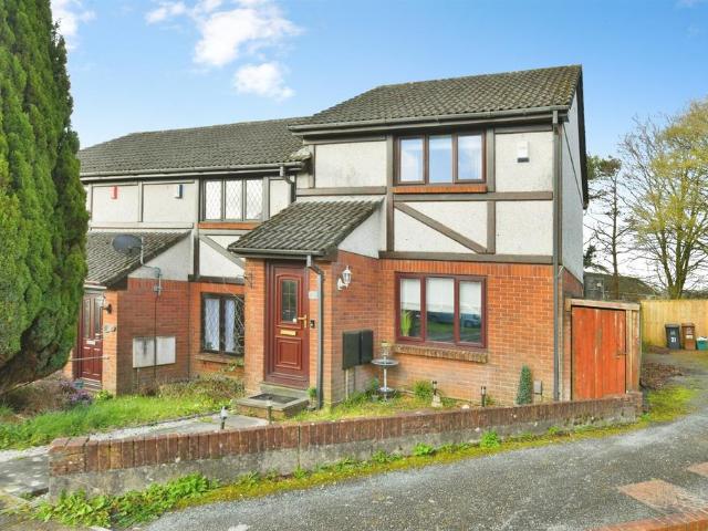House for sale in Roborough, Strode