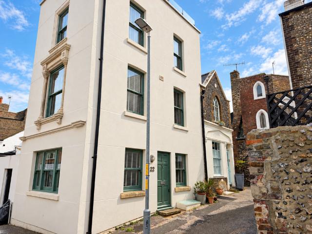 House for sale in East Cliff, Thanet