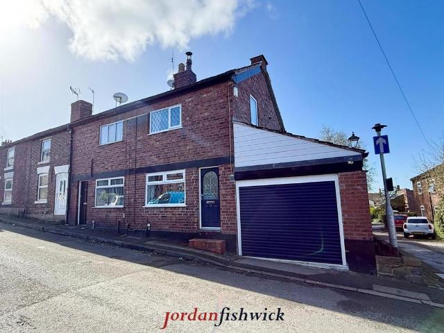 House for sale in Hurdsfield, Macclesfield