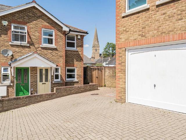 House for sale in Blackhills, Surrey