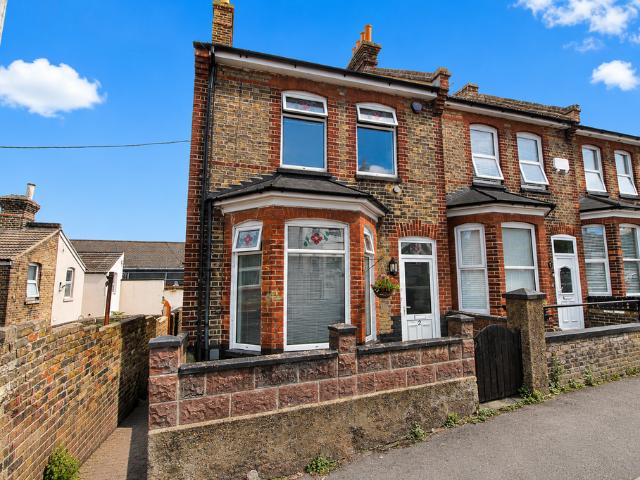 House for sale in East Cliff, Acol