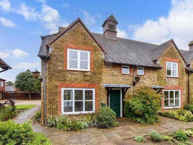House for sale in Christ's Hospital, Horsham