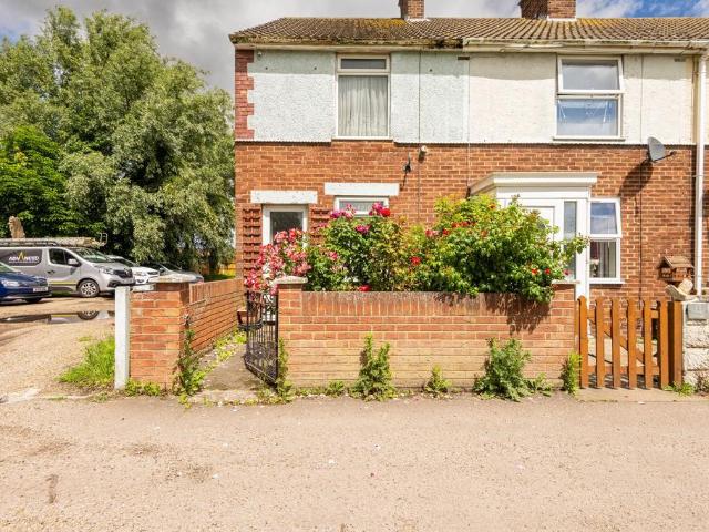 House for sale in Stokesby, Norfolk