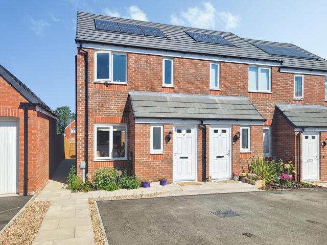 House for sale in Stanford On Avon, Leicestershire