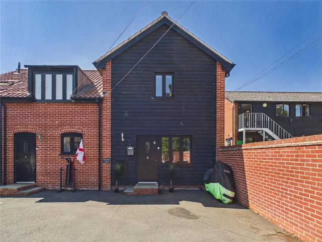 House for sale in Chelmondiston, Suffolk