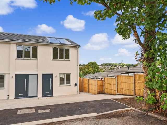 House for sale in Chiltern Park, Dacorum