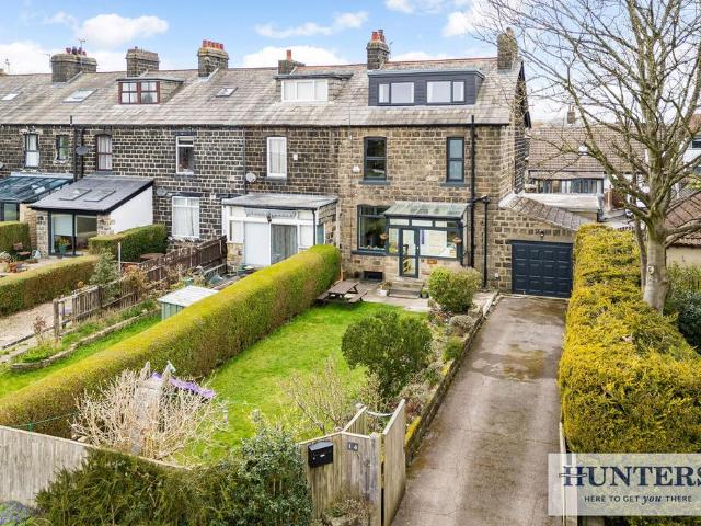 House for sale in Rufford Park, Yeadon