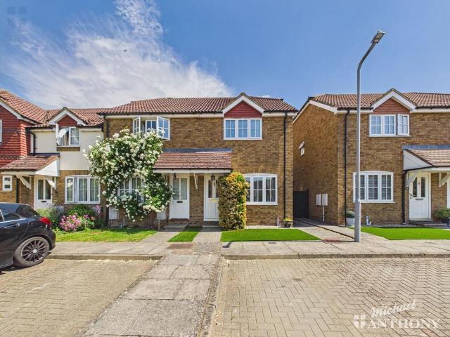 House for sale in Walton, Aylesbury