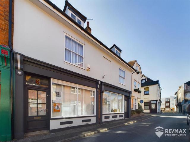 House for sale in Dale Hill, Essex
