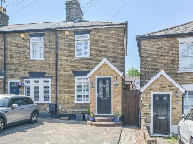 House for sale in The Galleries, Navestock Side