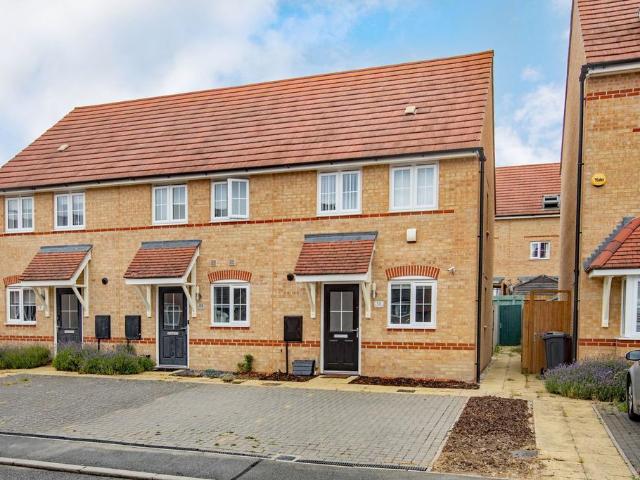 House for sale in Priors Hall Park, Weldon