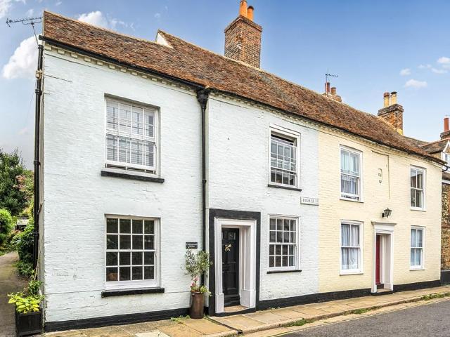 House for sale in Sandwich, Ash