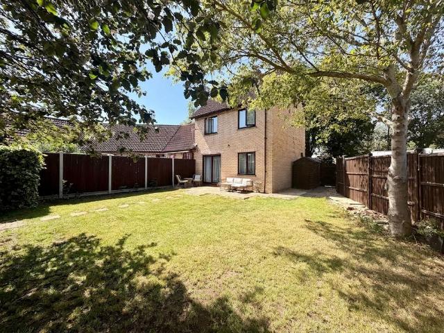 House for sale in Fenny Stratford, Milton Keynes