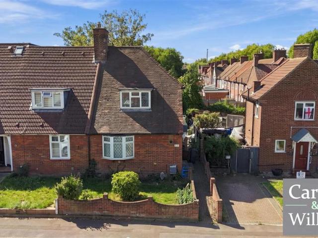 House for sale in London Borough of Barking and Dagenham, Greater London