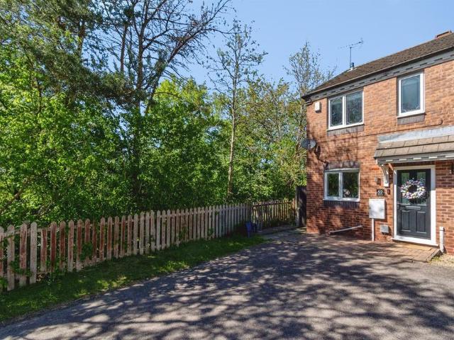 House for sale in Heath Hayes and Wimblebury, Chadsmoor