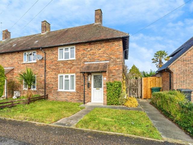 House for sale in Littlecote, West Sussex
