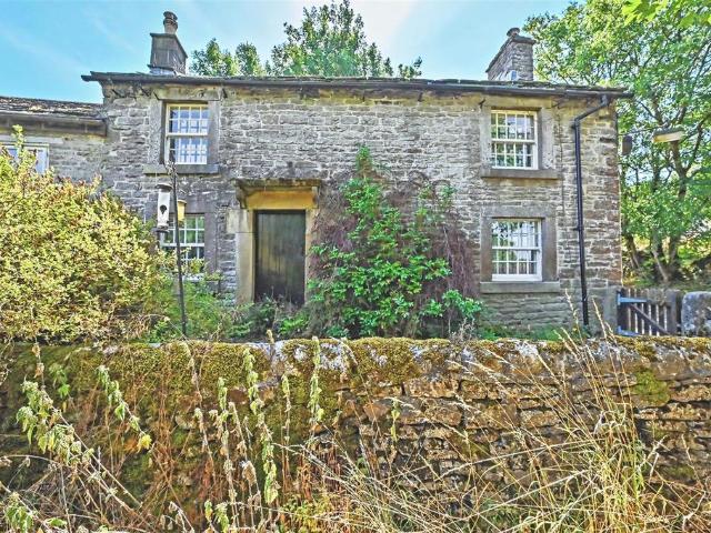 House for sale in Froggatt, East Midlands