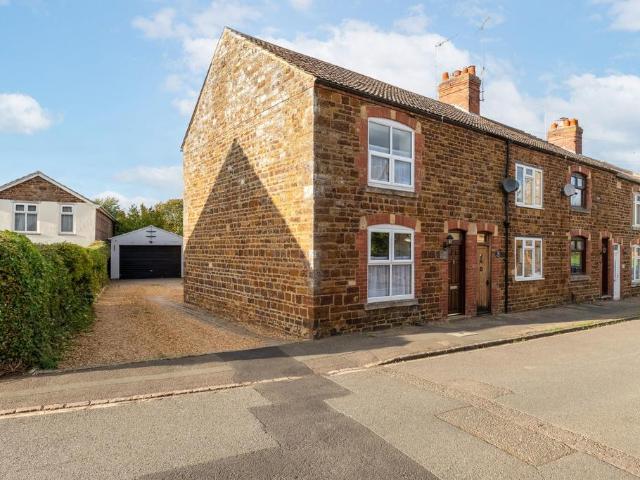 House for sale in Little Cransley, Broughton