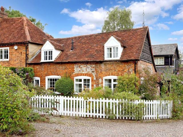 House for sale in Penn, Tylers Green