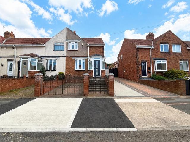 House for sale in Plains Farm, Tyne And Wear