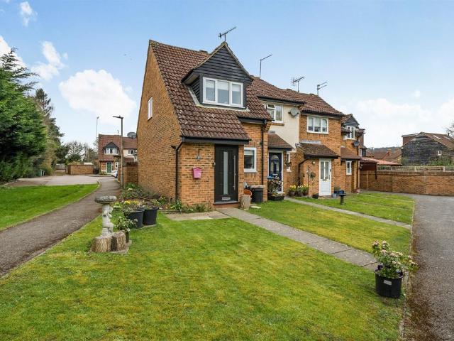 House for sale in Pouchen End, Hertfordshire