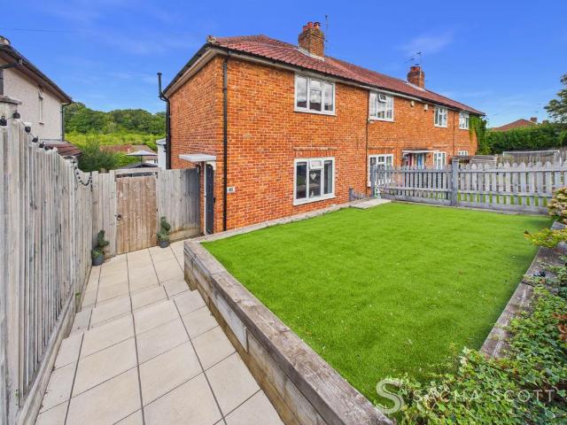 House for sale in Red Hill, Surrey