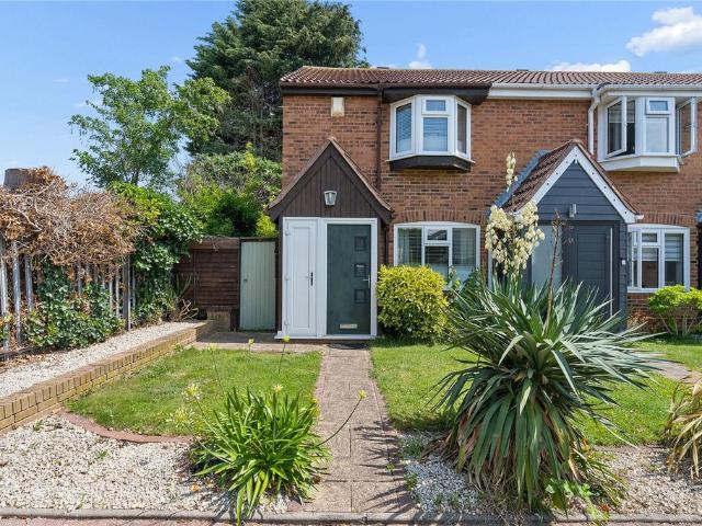 House for sale in Hornchurch, Greater London