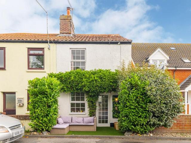 House for sale in Stokesby, Norfolk