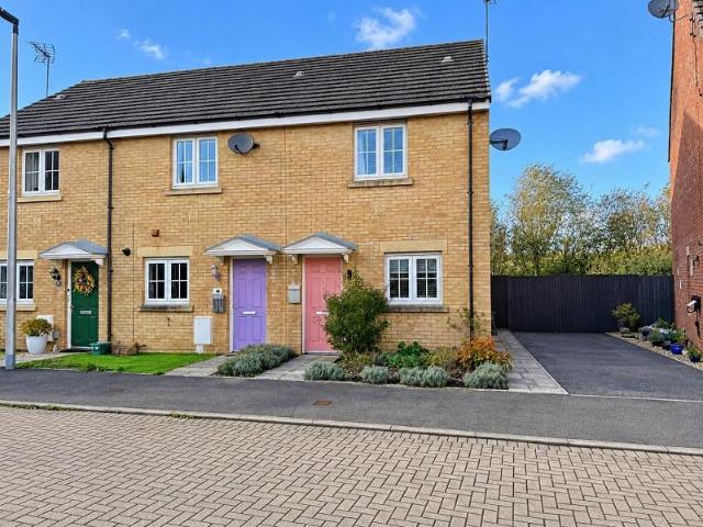 House for sale in Llanharan, Bryncae
